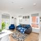 Copper Beech by Alt-Stay - 2 Bed En Suite Contractor, Corporate & Relocation Accommodation near LBA with EV Plug, Parking, King Bed, Workspace, Kitchen, Smart TV and Wi Fi - Long Stay Ready with Weekly and Monthly Rates, Horsforth - Fotografie 1