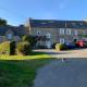 Two Cottages in Beautiful Brittany 5 Bedrooms Sleeps 10 Pets Welcome Heated Swimming Pool Free Wifi, Plouguenast Langast - Fotografie 6