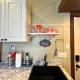 3 Tiny Town Romantic tiny home Animals Fire Pit by Vacation Your Way, Hico (zdjęcie 8)