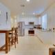1 Mi to Heritage Lake Park Duplex with Patio!, Menifee (zdjęcie 2)