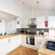 Greenwood by Alt-Stay - 4 Bed Contractor and Relocation Accommodation Wakefield with Master Ensuite, TVs in Bedrooms, Parking, Garden, Open Plan Kitchen Diner and Wi Fi - Long Stay ready with Weekly and Monthly Rates, Oakenshaw (fotografie 5)