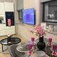 Pretty Pink Posh Penthouse, Manchester - Photo 8