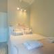 Jacuzzi vista lago - Country House Bellosguardo, Lezzeno (fotografie 6)