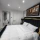 Three bedrooms Luxury City Centre Home Belfast - Photo 9