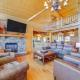 Deck & Mtn Views! Luxe Log Cabin in Waynesville, Waynesville (photo 4)