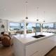 Beach bliss-Modern luxury holiday home at Kohimarama, Окленд - Фото 1