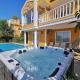 Villa with a Pool and Jacuzzi Alanya - Fotografie 1