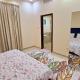 King Room with Attached Private Bathroom in Shared Apartment, Sharjah (photo 10)