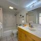 7FL Waikiki Condo, Steps to Beach with Free Parking, Honolulu (photo 5)