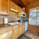 The Park Cabin at Mount Carmel Motel and RV Park, Mount Carmel (photo 10)