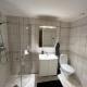 PARKEN CENTRAL - Downtown Home with 2BR, Balcony, Private Parking and Elevator, Ålesund - Foto 5