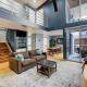 Spacious and stylish home in the heart of Houston