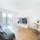One Bed Apartment in Private Building Luton - Fotografie 1