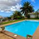 Villa Casa Lilo, en jardin grande,con una gran piscina, con pérgola y barbacoa, Arona