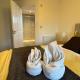 5 Town centre, entire flat, free parking king bed, Huntingdon (Foto 5)