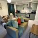 5 Town centre, entire flat, free parking king bed, Huntingdon (Foto 9)