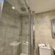 5 Town centre, entire flat, free parking king bed, Huntingdon (Foto 10)