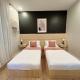 MUJI TOWNHOUSE SUITE in Central Makati BILLIARDS, KTV, Manila - Fotografie 9