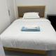 2 Double Beds, 1 Single Bed, 2 Double Sofa Beds in 1 Room, Serviced Suite 6, Окленд - Фото 8