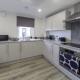 Stylish & Modern Flat 2 Min Walk to Ashford Outlet, Ashford - Foto 3