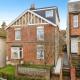 Spacious Stylish House Sleeps 10 in Central Tonbridge, Tonbridge (zdjęcie 9)