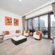Luxury 2-Bed Retreat with Stunning Creek Views, Dubaï - Photo 5