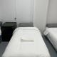 3 single bed and 2 double sofa beds Serviced Studio, Suite 7, Окленд - Фото 6