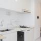 Comfrot 2BR at Sky House BSD Apartment By Travelio Tangerang - Foto 5