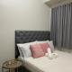 10 minutes from MOA - Cozy Condo with Hot Shower & Balcony, Manila - Foto 4