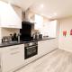 Spacious & Contemporary 2 Bed Manchester Apartment, Manchester - Photo 3