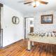 Riverfront Covington Cabin with Deck and Fire Pit!, Piqua (фото 6)