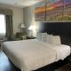 Days Inn & Suites by Wyndham Dallas - Foto 3