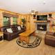 Adorable red cabin with hot tub, firepit, and seclusion! Sevierville - Foto 4