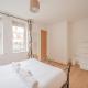Stylish Spacious 3 Bed Home 5min walk from station, Londres - Photo 3