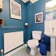 Fully Serviced Two Bed Apartment in Poplar, London - Photo 9