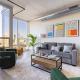Chique Loft 15 Min from NYC with City View & Pool, Jersey City