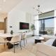 Elegant 3BR near Palm Jumeirah with Pool and Gym, Dubaï - Photo 1