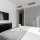 Luxury 2Br Apt Stunning Views in Amna Tower by Simply Comfort, Dubai - Foto 10
