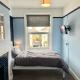 Dog Friendly Apartment with Sea Views, Ryde (photo 6)