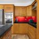 Spacious 4 Bedroom Home, Prime Location, Parking, Kenton (zdjęcie 8)