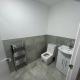 Modern 5 bedroom house, Manchester - Photo 10