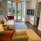 Garden Apartment by the Pier, Portsmouth