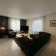Le Beau Séjour Appartement - Elégant et Spacieux- Proche Aéroport, Beauvais - Foto 3