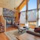 Granby Modern Cabin - Hot Tub & Mountain Views, Granby (foto 5)