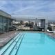 A-Class Highland 2 Bed Apt in Hollywood CA with FREE PARKING Лос-Анджелес - Фото 9