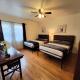 Perfectly located Pico Robertson ground floor 3 bedroom apartment Walk to restaurants WIFI TV Game Console Parking 5 minutes to Rodeo Drive, Los Angeles - Foto 1