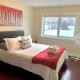 Spacious 6 beds 3 baths home in Central WiFi parking AC, Edmonton