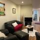 Spacious 6 beds 3 baths home in Central WiFi parking AC, Edmonton (photo 6)