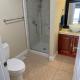 Spacious 6 beds 3 baths home in Central WiFi parking AC, Edmonton (photo 8)