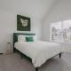Large Rustic Family Home By RoadATL-KingBed-Firepit-Grill, Braselton (foto 4)